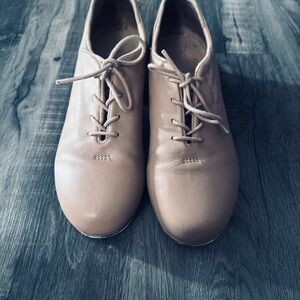 Capezio Tan Lace-Up Loafers